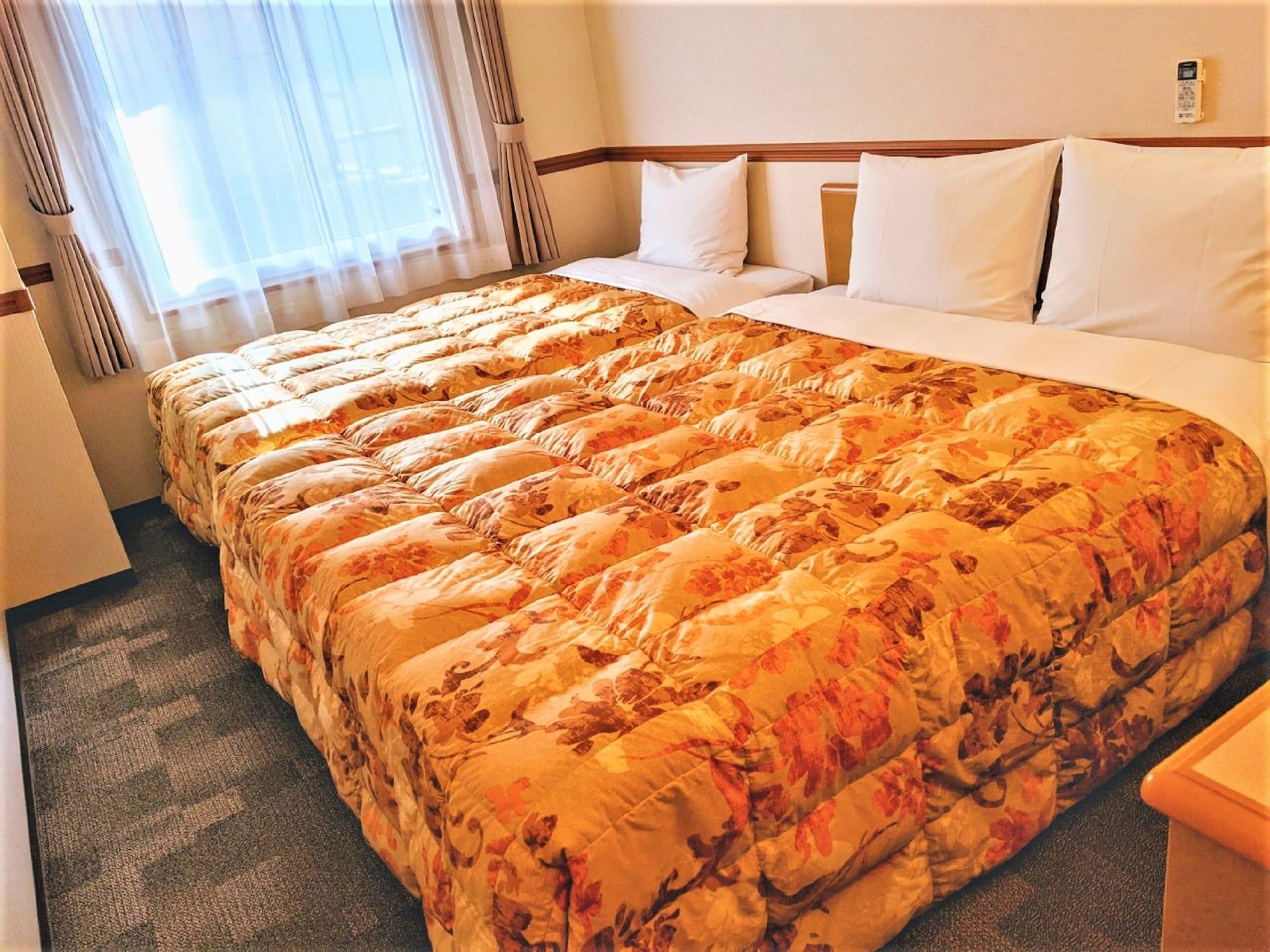 Toyoko Inn Kanazawa Kenrokuen Korimbo Екстер'єр фото
